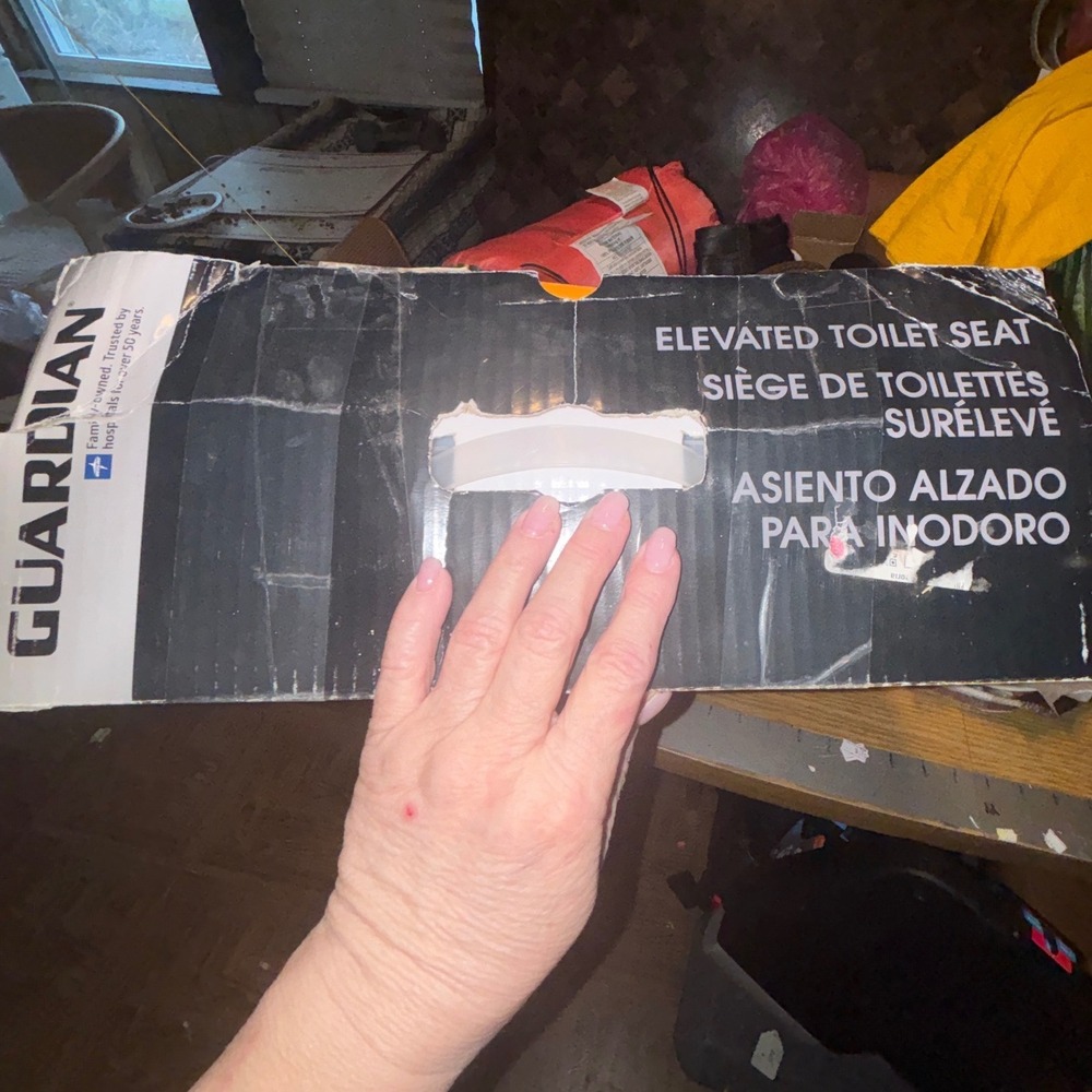 NEW Guardian Elevated Toilet Seat Raised Riser Bathroom Aid 1 Seat - Picture 2 of 3